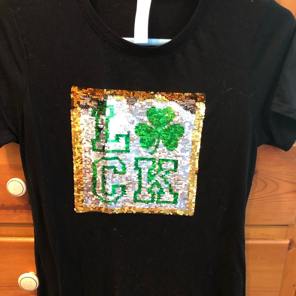 Luck to love black T-shirt